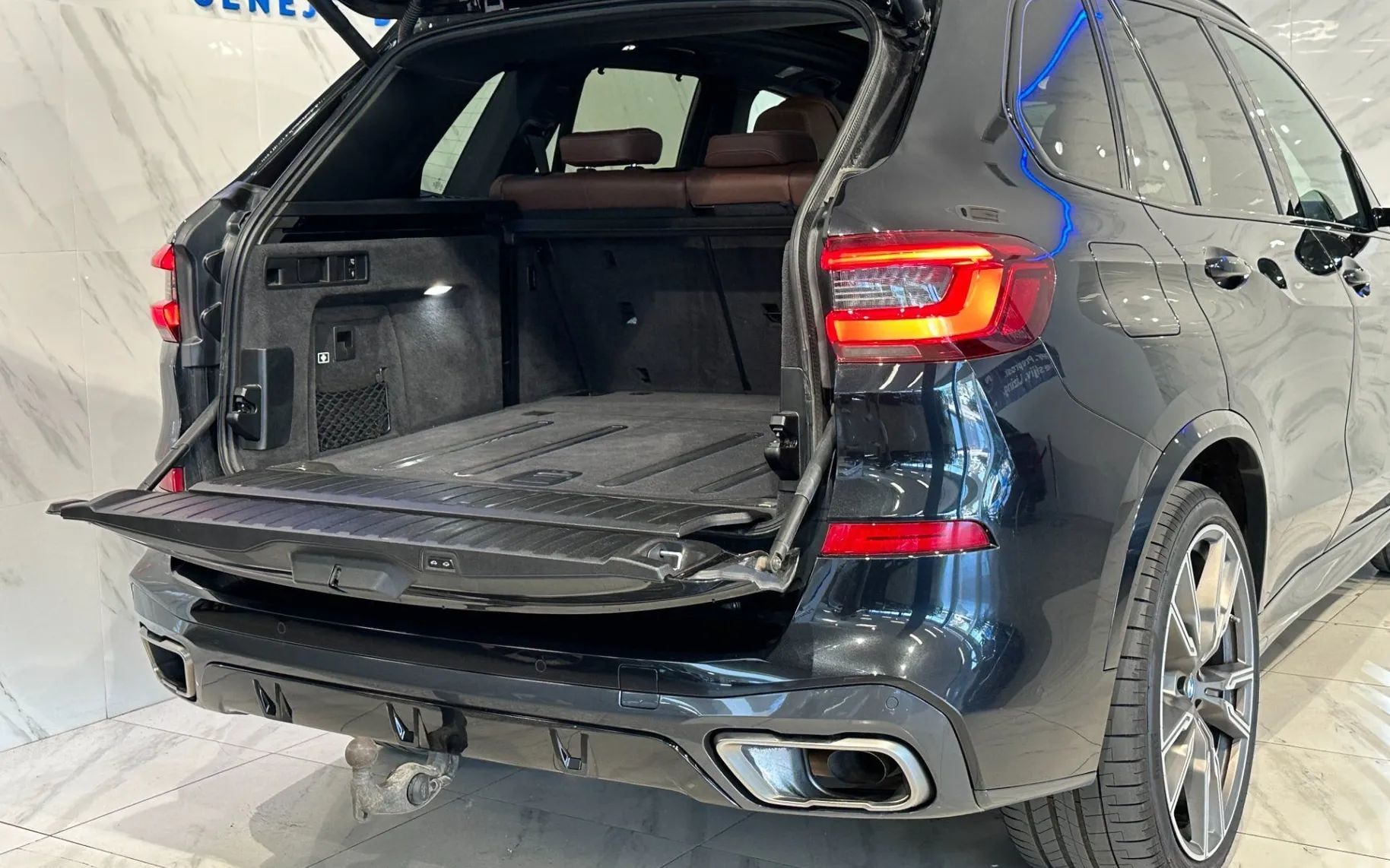 Notranja slika - BMW serija X5: - M50d|xD|SkyL|Masaža|Zračno|Hlaj|Bowers|360K|Klju - 7