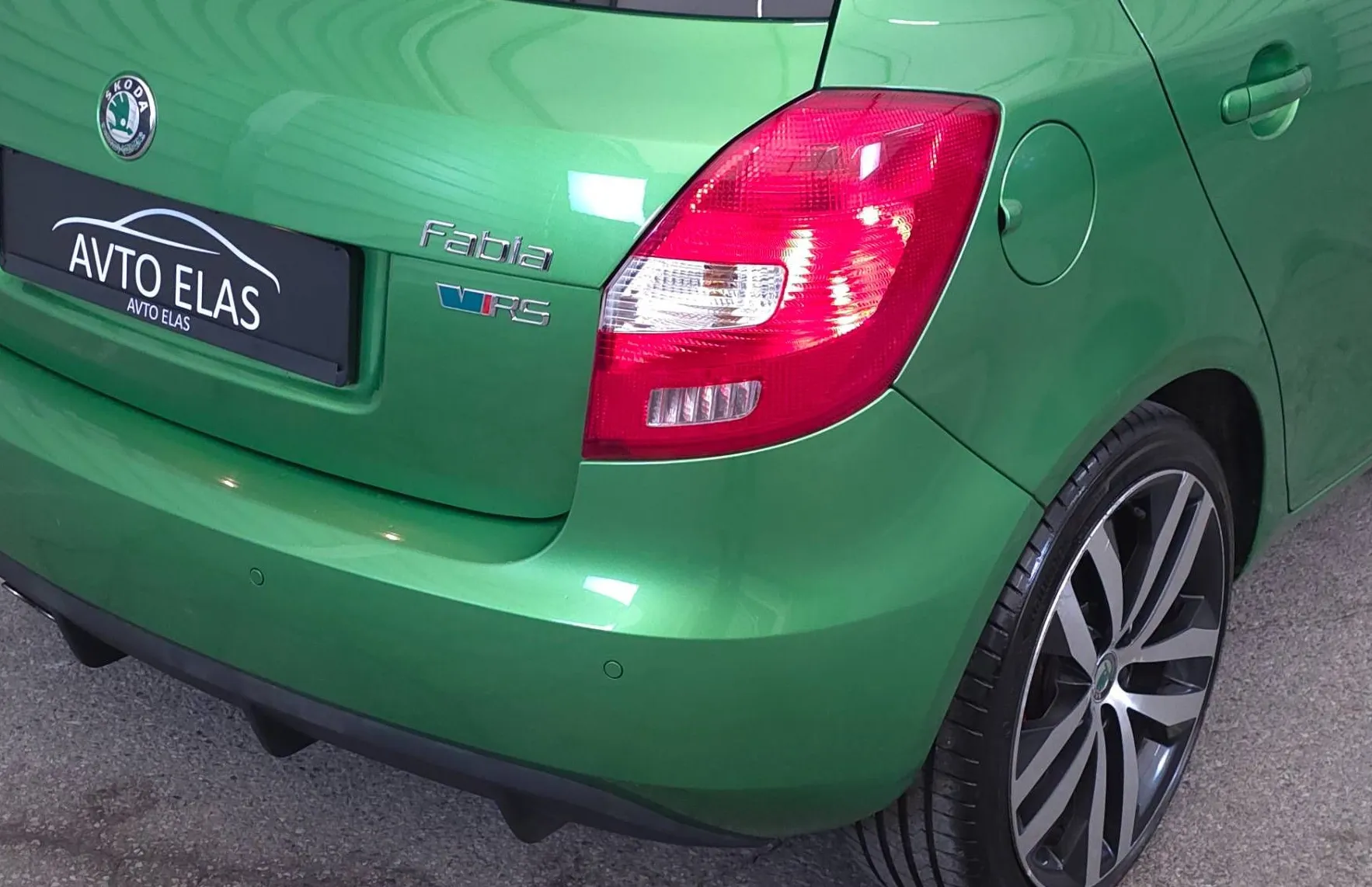 Zunanja slika - Škoda Fabia - 1.4 TSI RS 132kW - DSG - TEMPOMAT - PDC... - 6