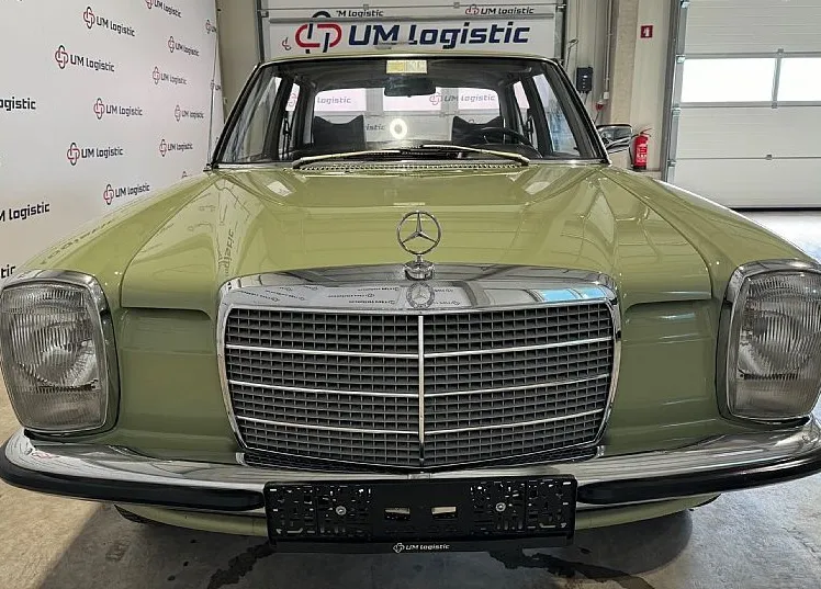 Zunanja slika - Mercedes-Benz E-Razred - 115 200D - KOT NOV - VOZILO V PRVI BARVI - 3