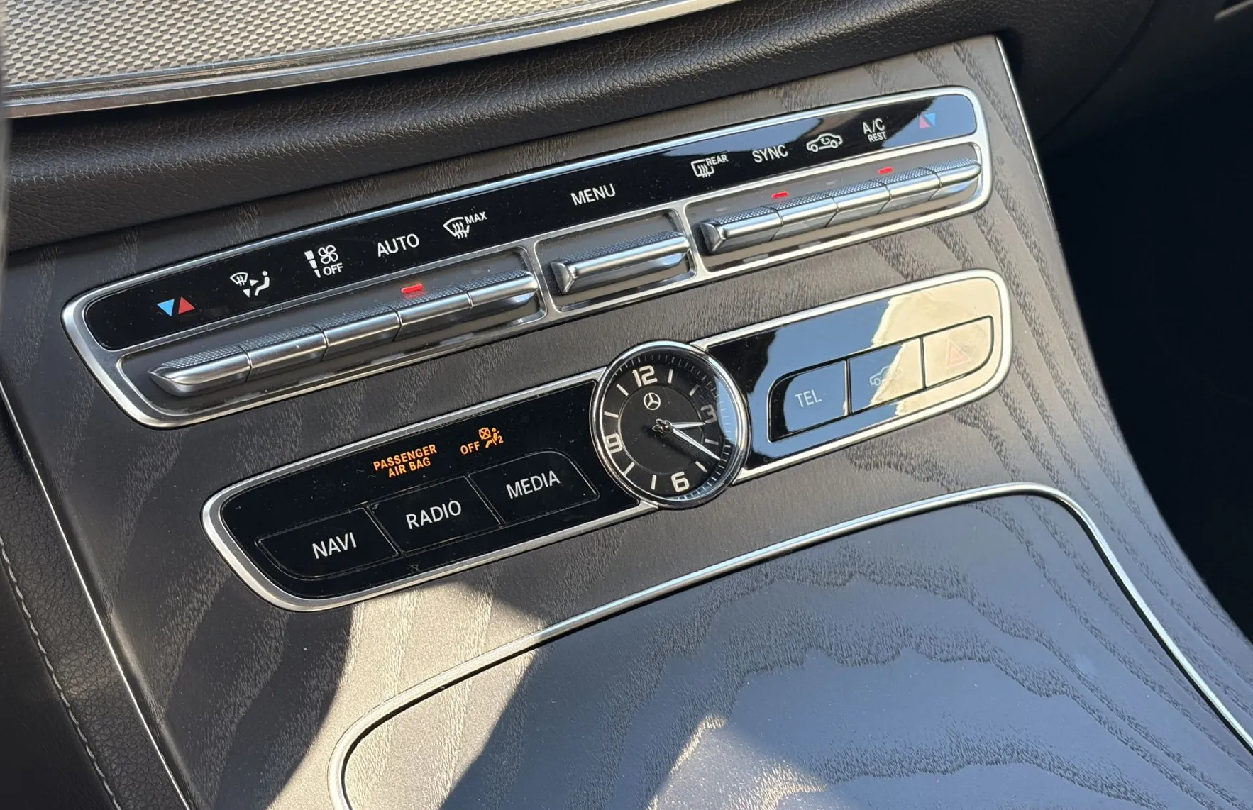 Zunanja slika - Mercedes-Benz E-Razred - E 220 d T AMG Line Avt. - 14