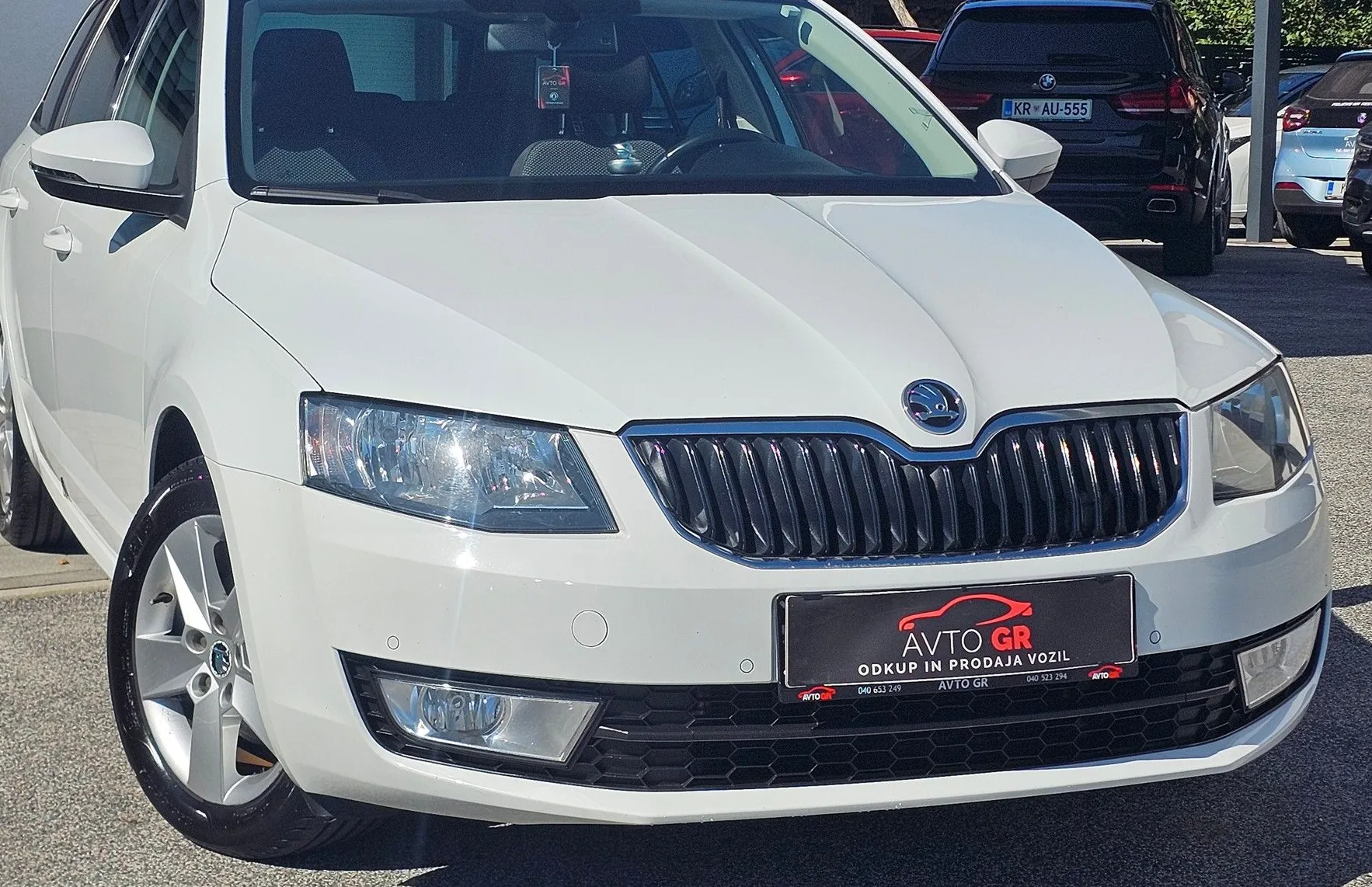 Zunanja slika - Škoda Octavia - Combi 1.6 TDI -PANORAMA-KAMERA-PDC-ODLIČNA-KREDIT - 6