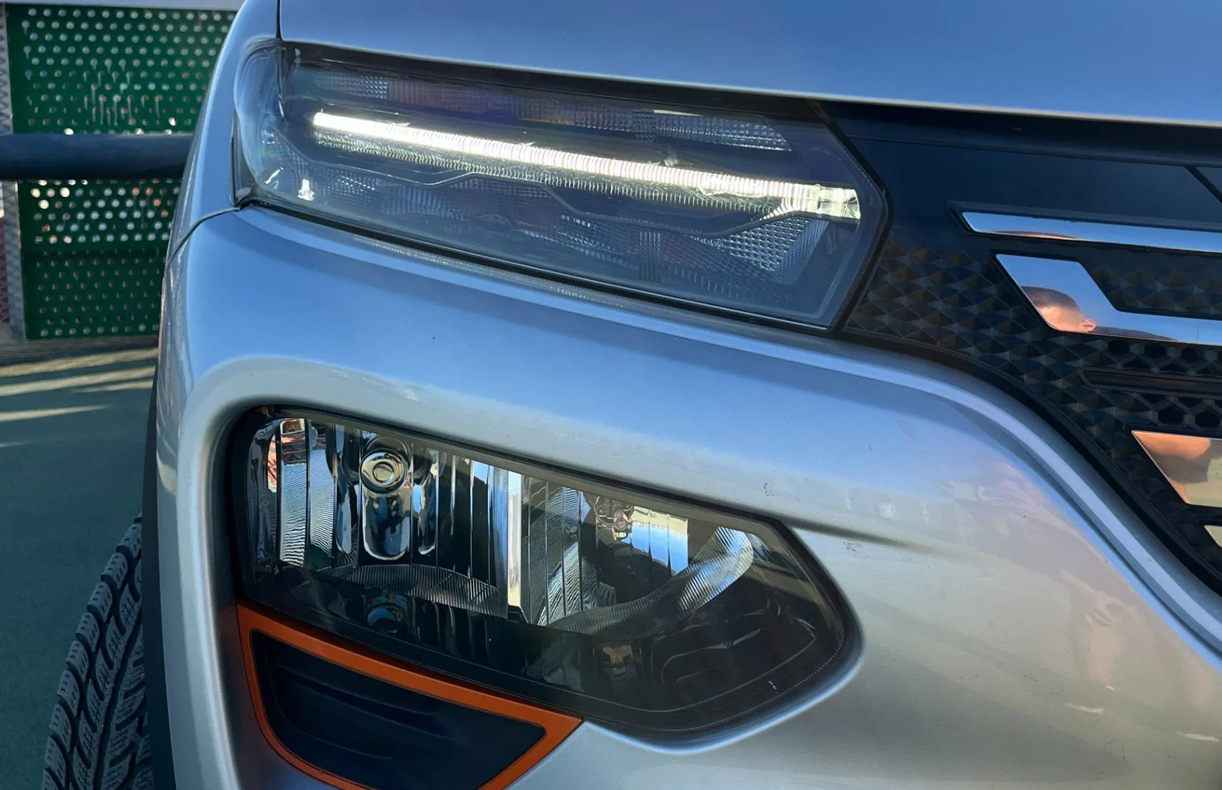 Zunanja slika - Dacia Spring - 1. LASTNICA. VZR.KAM. 2X PDC. NAVI. LED - 4