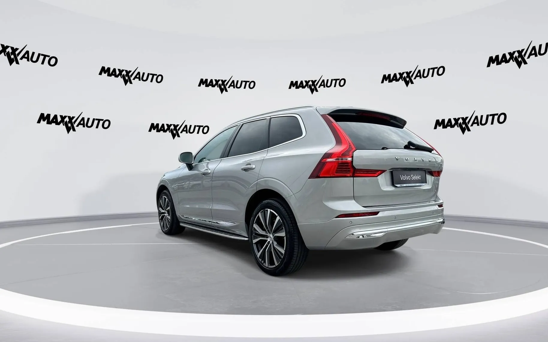Notranja slika - Volvo XC60 - B5D AWD Inscription Avt. - 7
