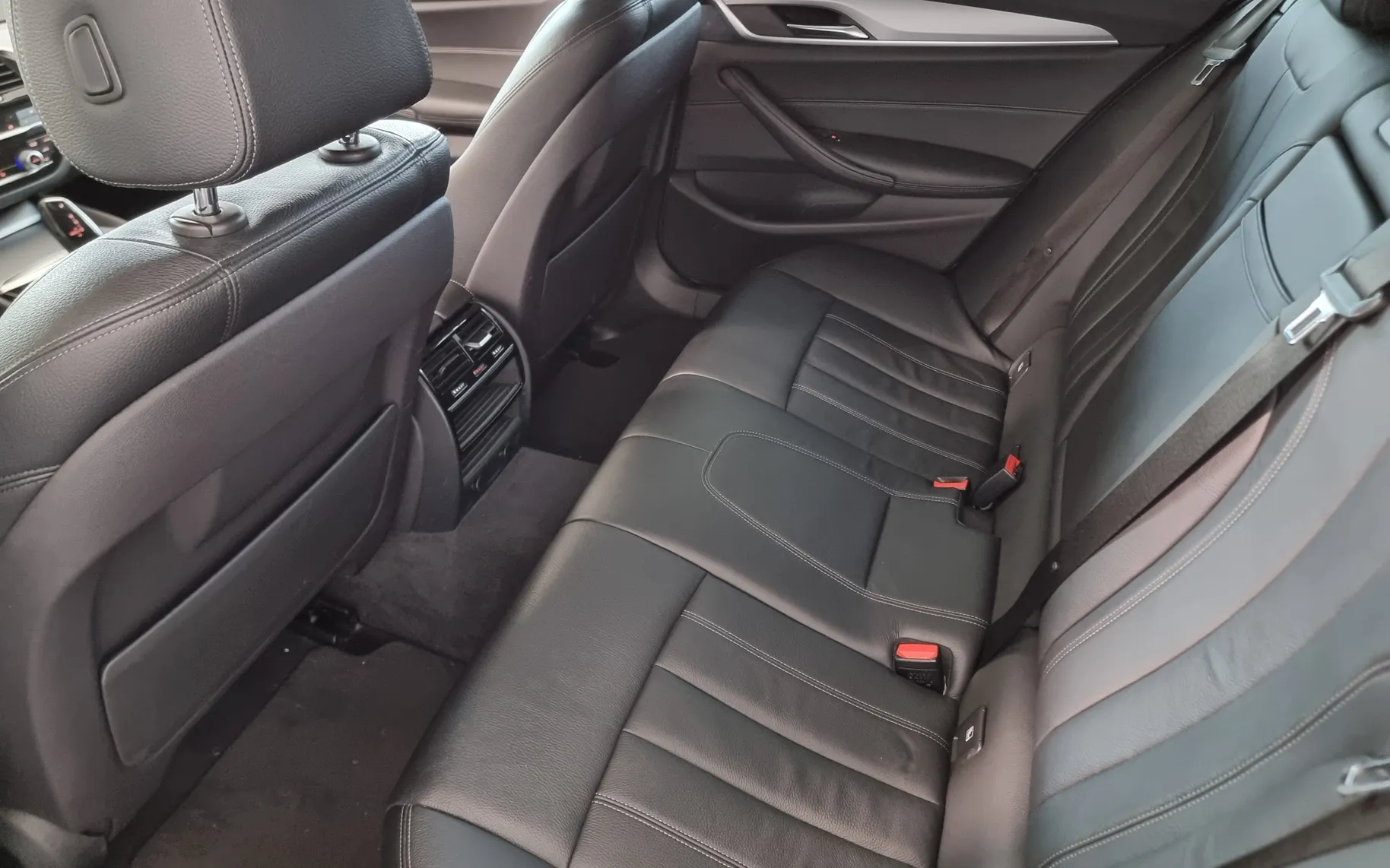 Notranja slika - BMW Serija 5 - 520 - 7