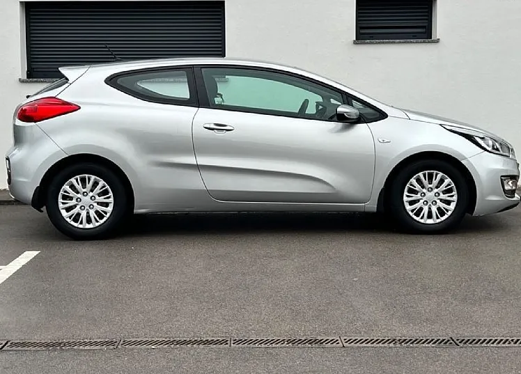 Zunanja slika - KIA Pro_Ceed - 1.4 CVVT+SLO+SAMO 97.888km+USB - 5