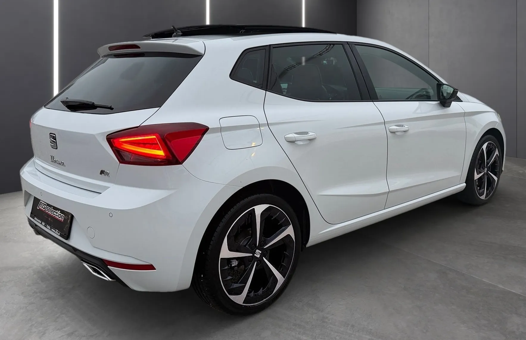 Zunanja slika - Seat Ibiza - FR 1.0 TSI DSG-SLO-Panorama-Gretje sedežev-Kamera. - 3