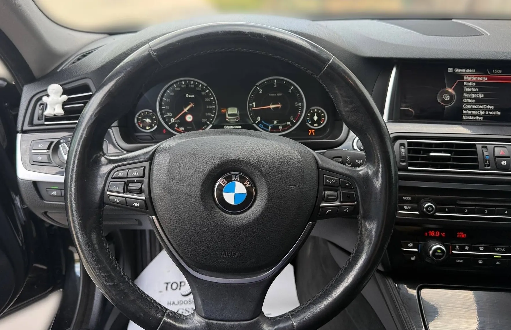 Zunanja slika - BMW Serija 5 - Touring: 525d M PAKET BI-XENON RADAR NAVI PDC KAMERA TOP - 13