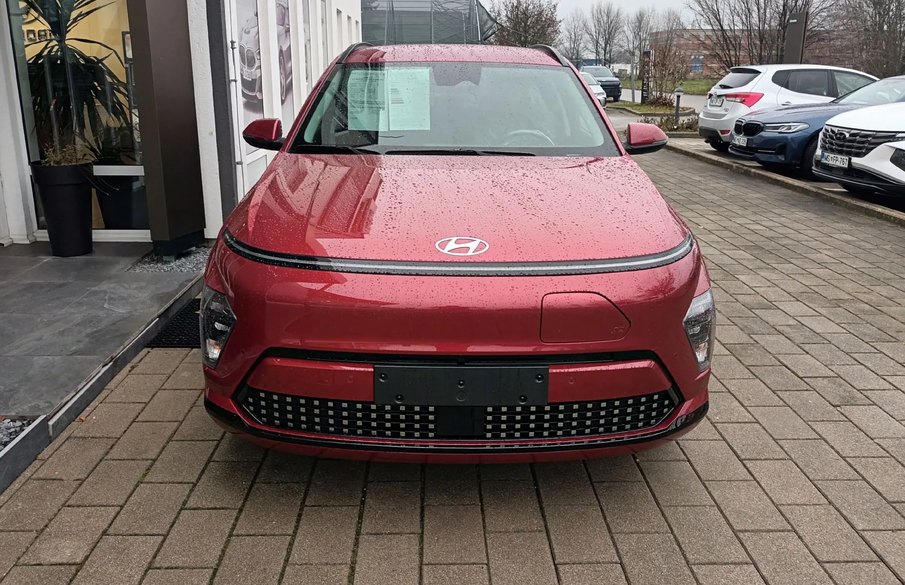 Zunanja slika - Hyundai Kona - BEV 48KWH PREMIUM   WINTER I.TOP.ČRP...... - 2