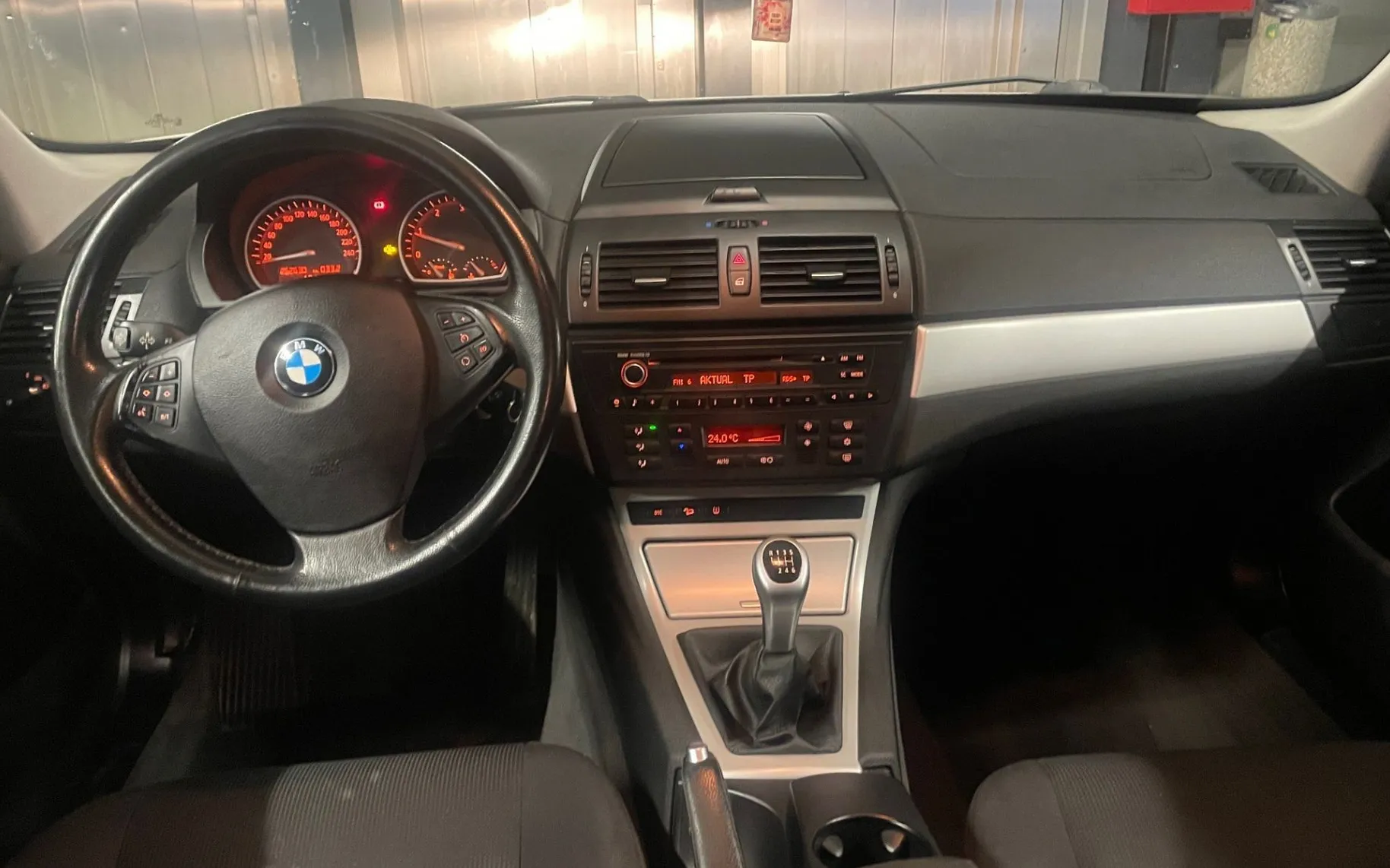 Zunanja slika - BMW X3 - serija : xDrive 18d 105 KW TEMPOMAT. VLEČNA NAPRAVA - 10