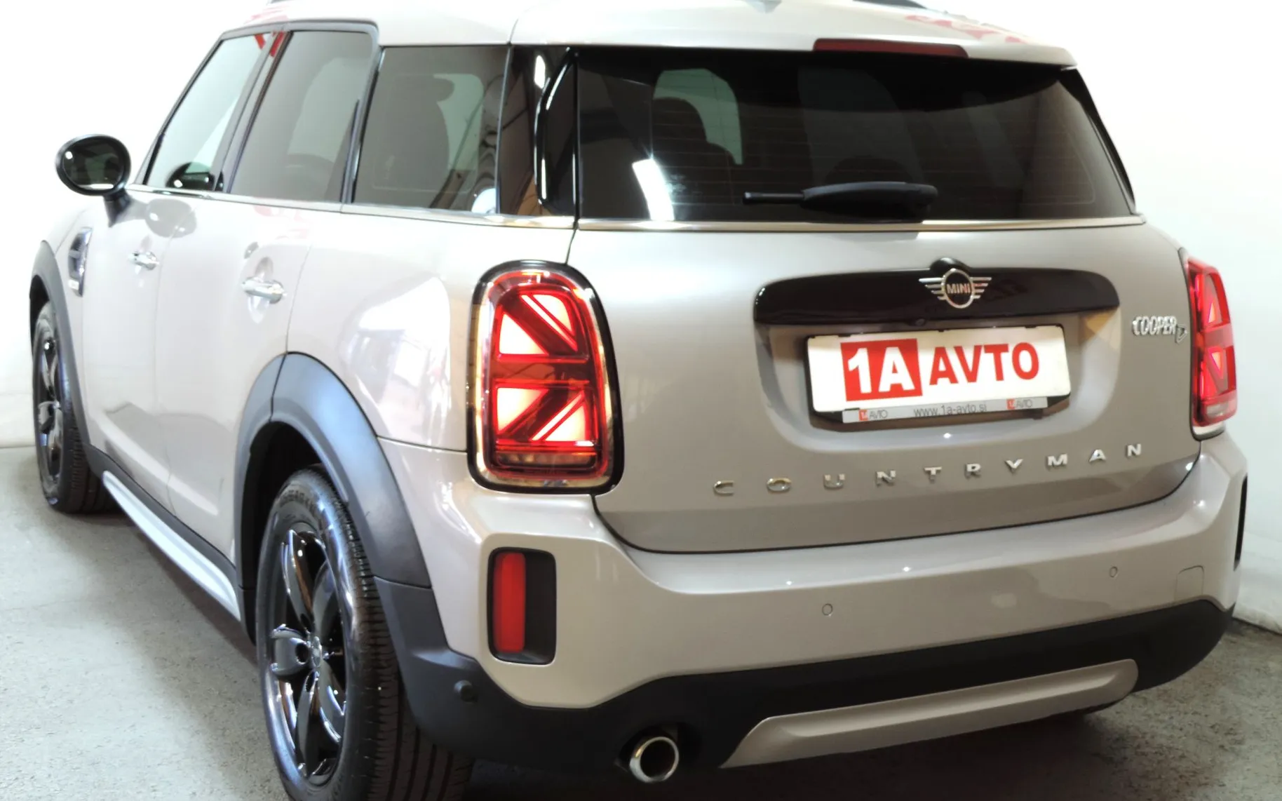 Zunanja slika - MINI Countryman - Cooper 2.0 D 150 Avt. LED-KAMERA-KEYLESS - 8
