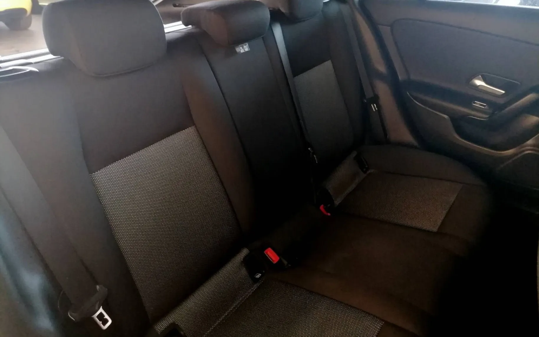 Notranja slika - Mercedes-Benz CLA Shooting Brake - CLA 180 d FULL LED NAVI KAMERA 360 ALU 1.LASTNIK - 8
