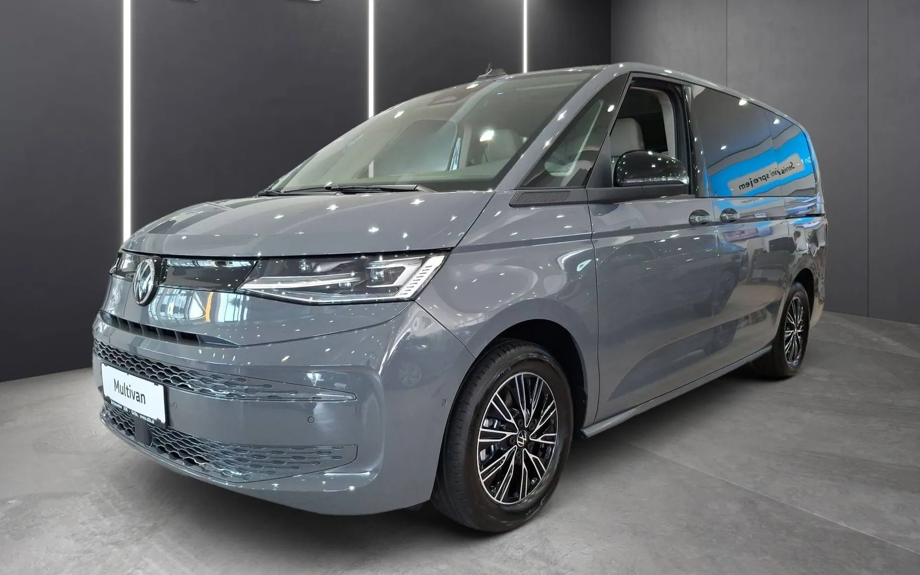 Zunanja slika - Volkswagen Multivan - T7 1.5 TSI eHybrid 4M L2 Limited DSG - 1