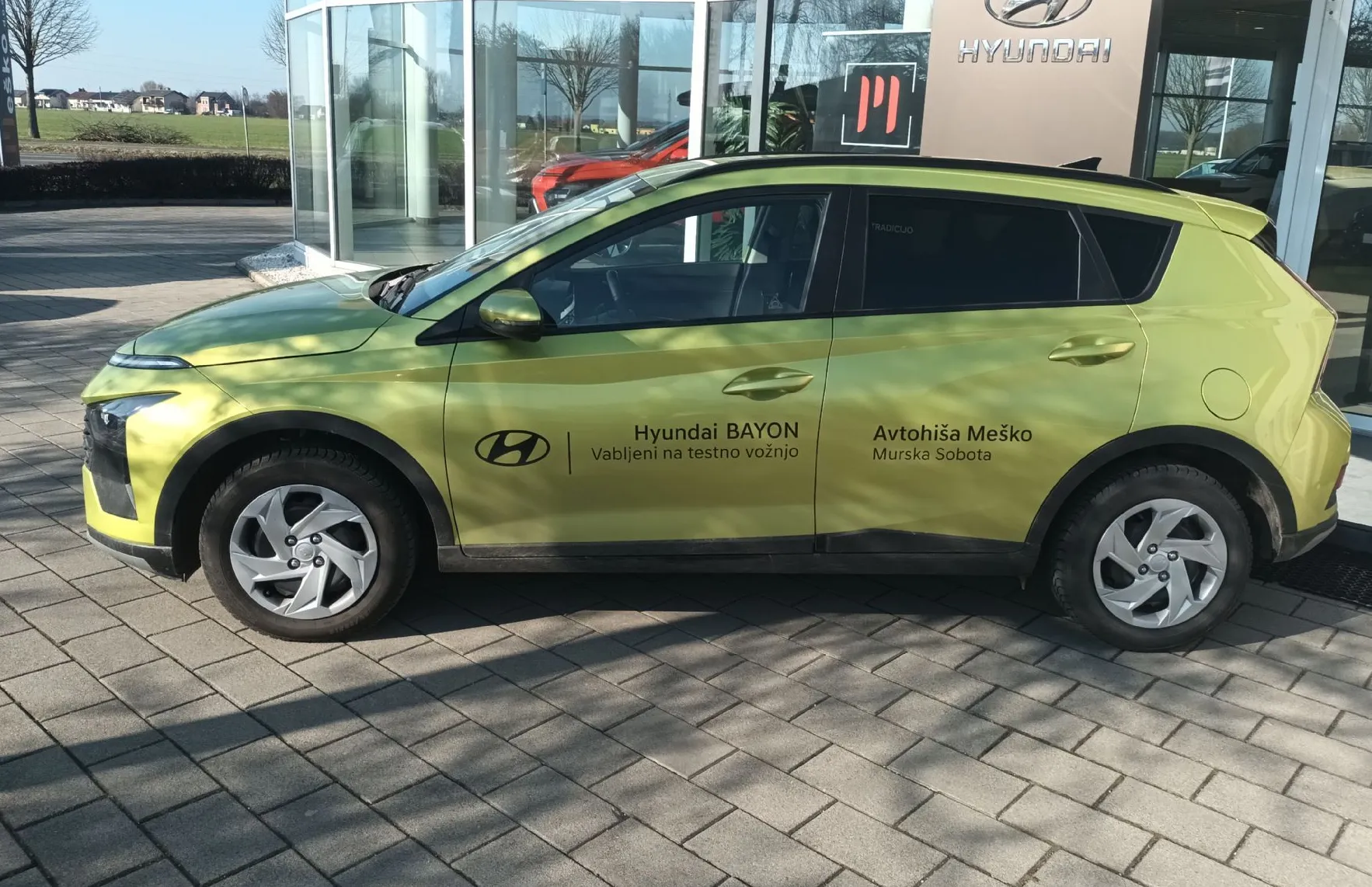 Zunanja slika - Hyundai Bayon - 1.2 MPI COMFORT.WINT.RG SLUŽBENO VOZILO - 10