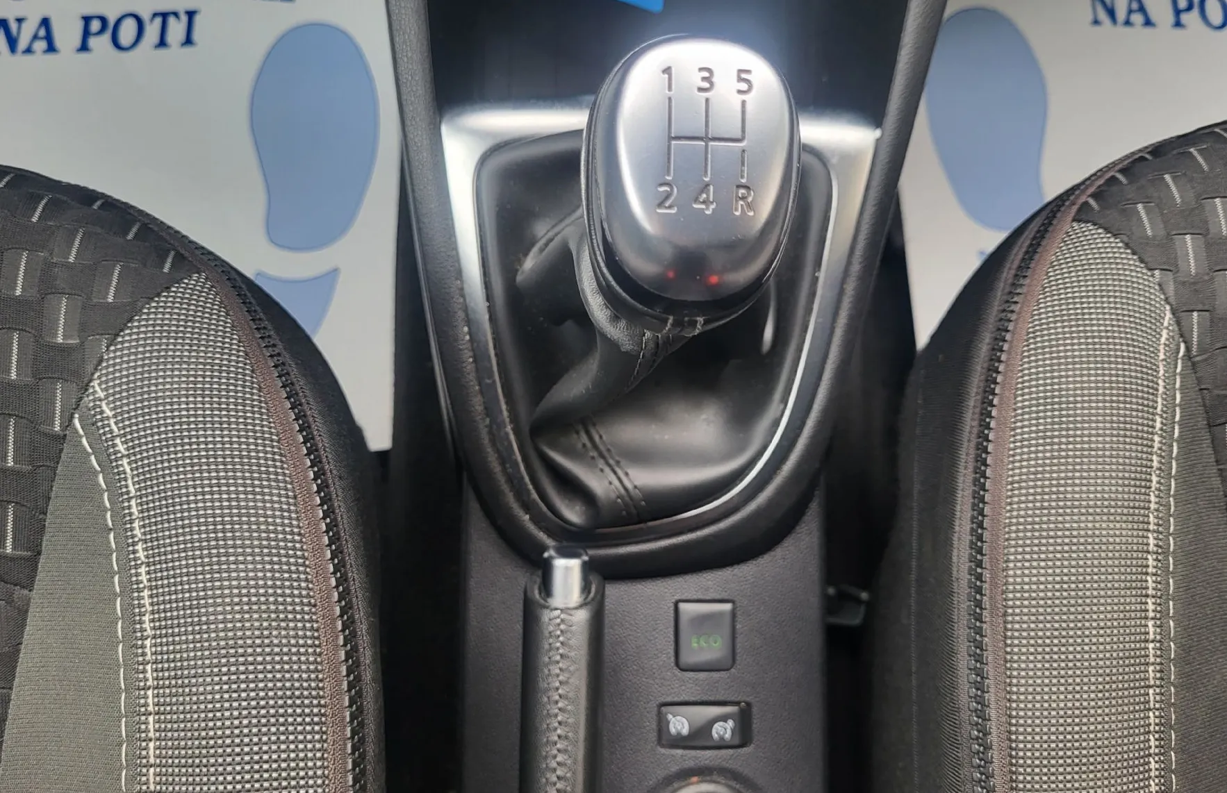 Zunanja slika - Renault Captur - Intens TCe 90 1last-navi-alu-kamera-pdc-tempom-acc - 14