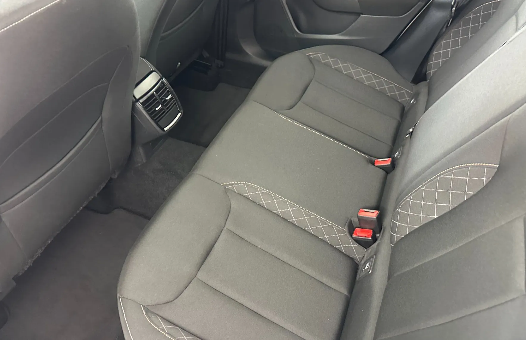 Zunanja slika - Škoda Kamiq - 1.0 TSI 70 kw.2023.SAMO 47.900 KM - 17