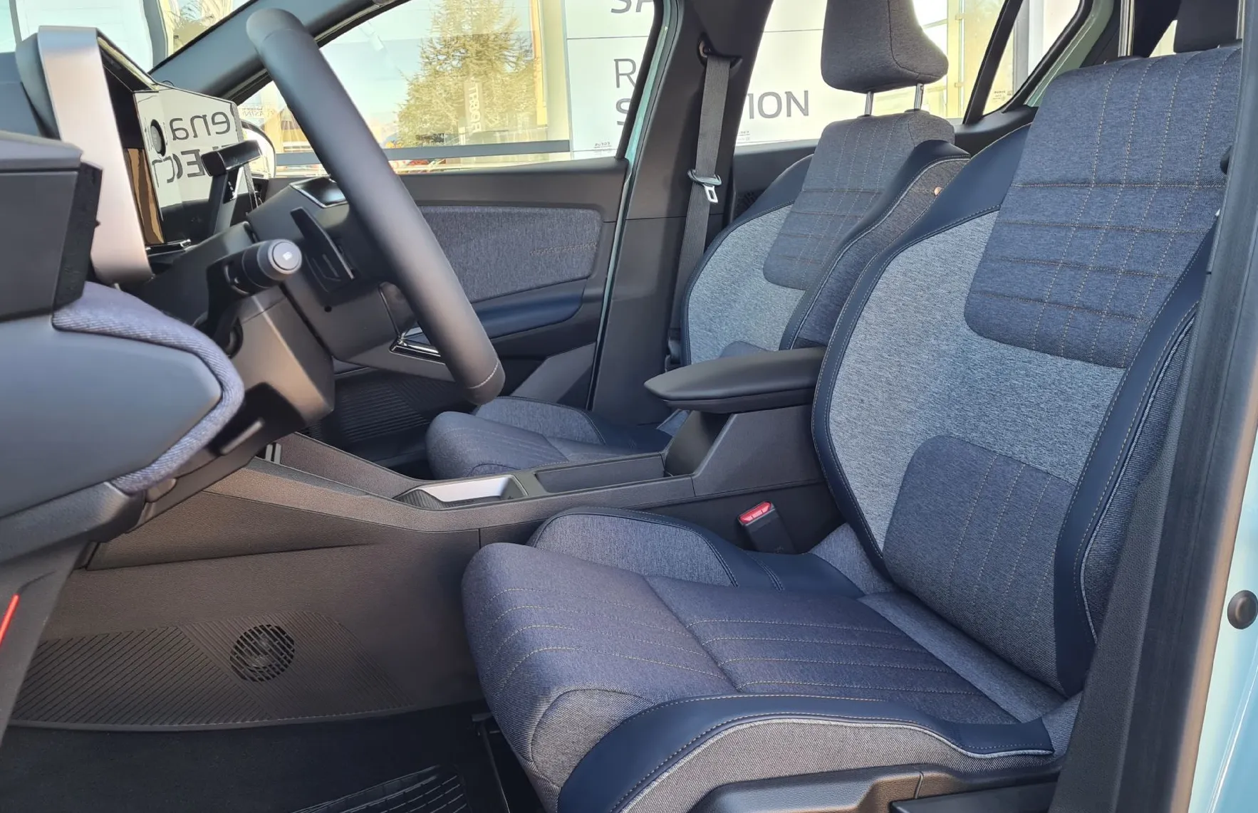 Zunanja slika - Renault 4 E-tech - techno EV52 Comfort range - 10