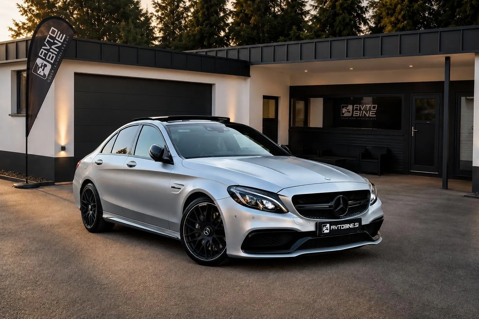 Zunanja slika - Mercedes-Benz C-Razred - C 63 AMG-FROZEN MAT-PANO-BURMESTER-LIMO-LED-AMG... - 1