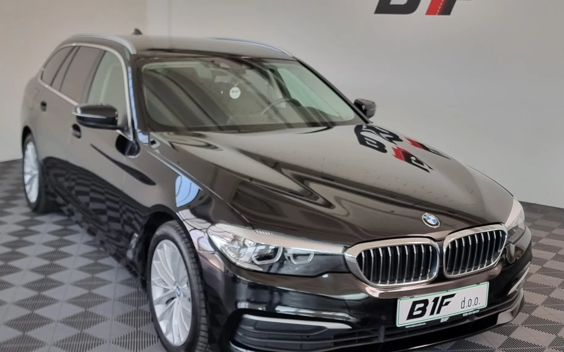 Zunanja slika - BMW Serija 5 - 520 - 1