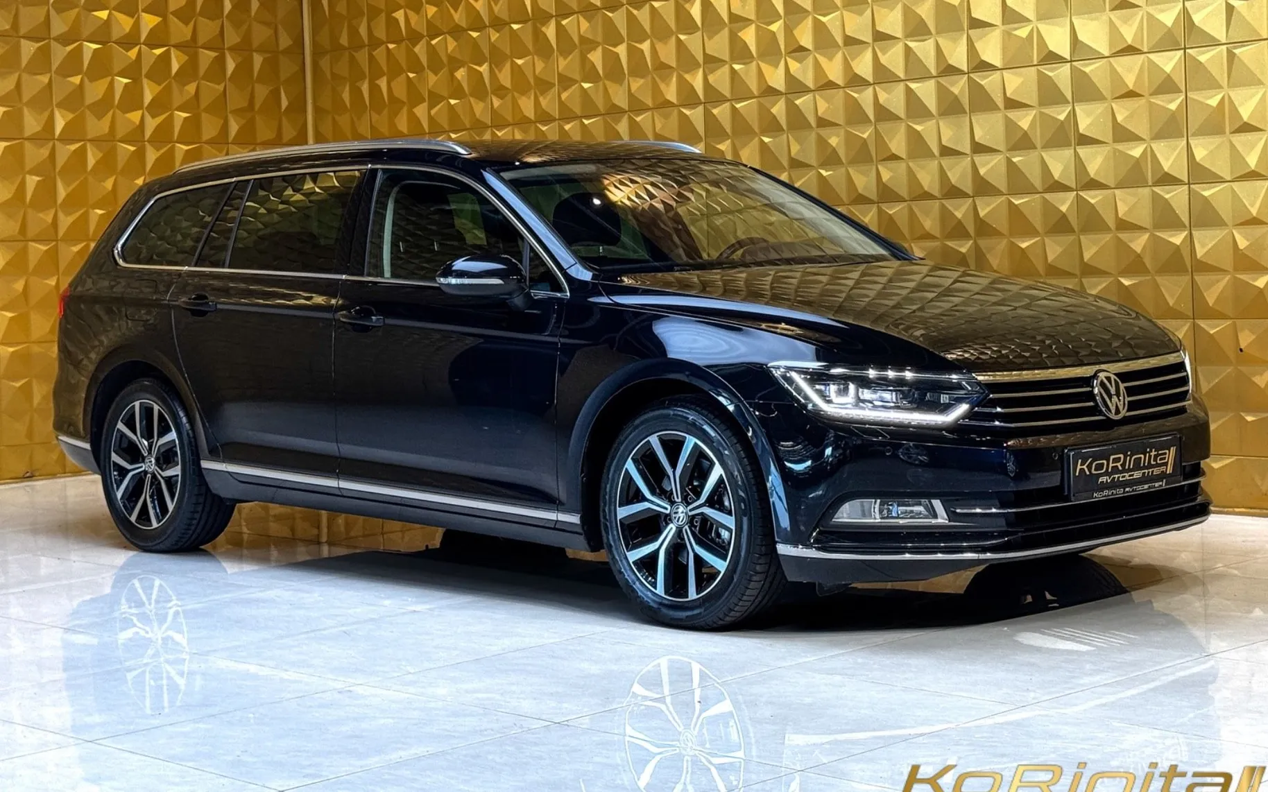 Zunanja slika - Volkswagen Passat Variant - 2.0 TDI AUT. HIGHLINE-GRETJE-ALCANTARA-NAVI-TEMP - 1