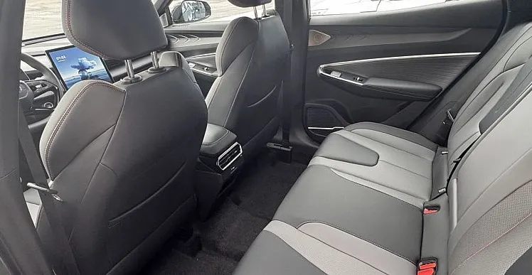 Zunanja slika - Geely Cityray - 1.5 7DCT FWD GF+ Sport - 9