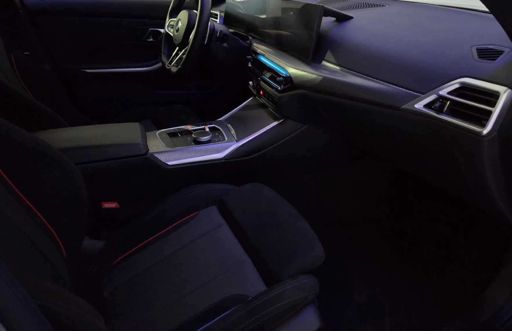 Zunanja slika - BMW Serija 3 - Touring: 320d Touring Avt-M.SPORT-LED-WIDE-KAM-KLJUKA - 12