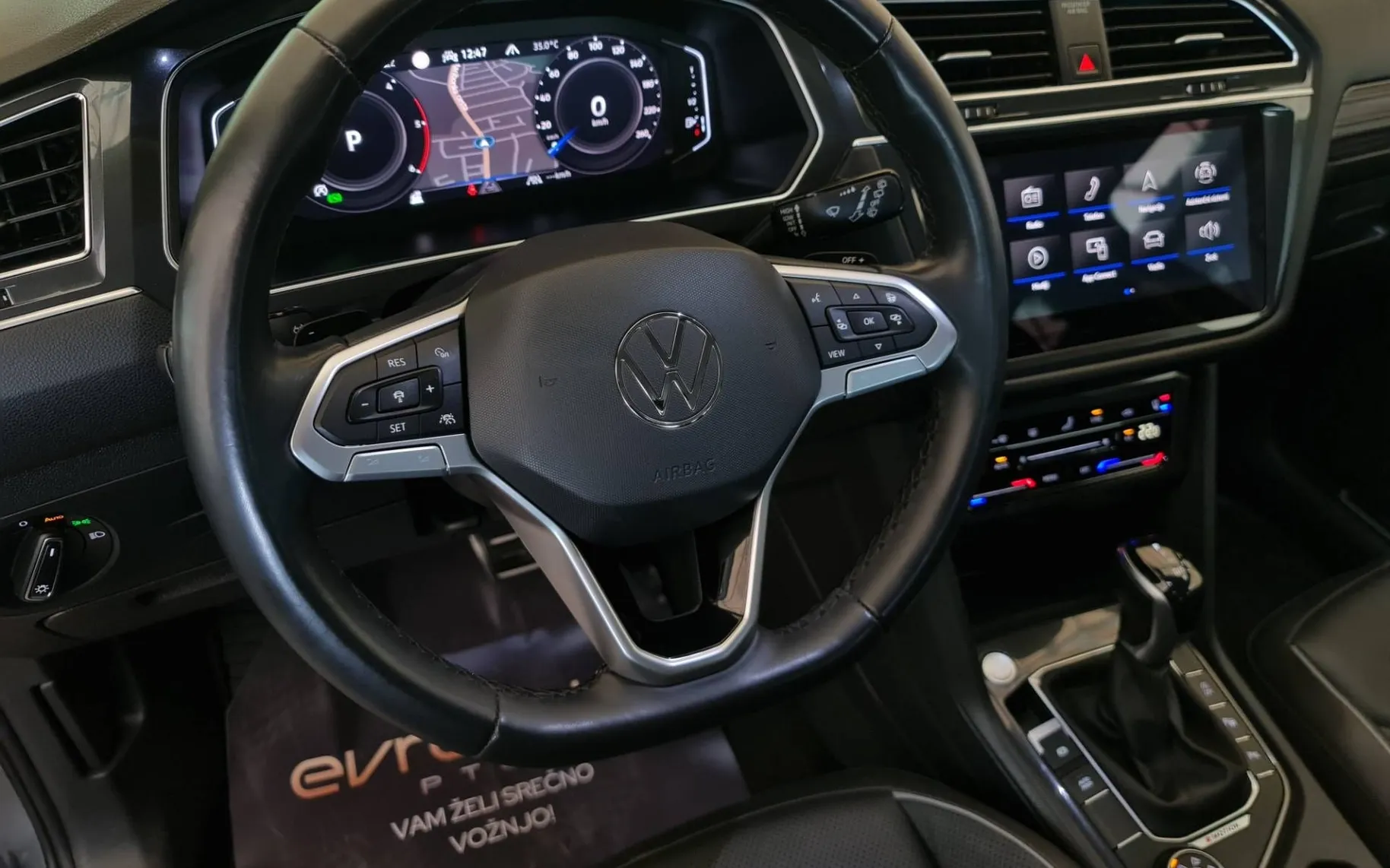 Notranja slika - Volkswagen Tiguan Allspace - 4motion 2.0 TDI Elegance DSG•Matrix•Head-Up disp.. - 12