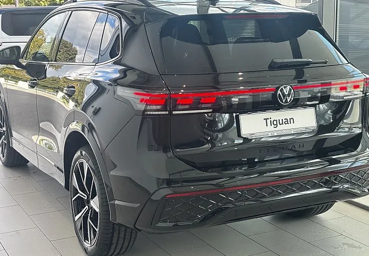 Zunanja slika - Volkswagen Tiguan - R-Line 4JOY 2.0 TDI DSG - BLACK STYLE - 4