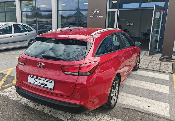 Zunanja slika - Hyundai i30 Wagon - 1.4 T-GDI 140 Style 1 Lastnik - 5