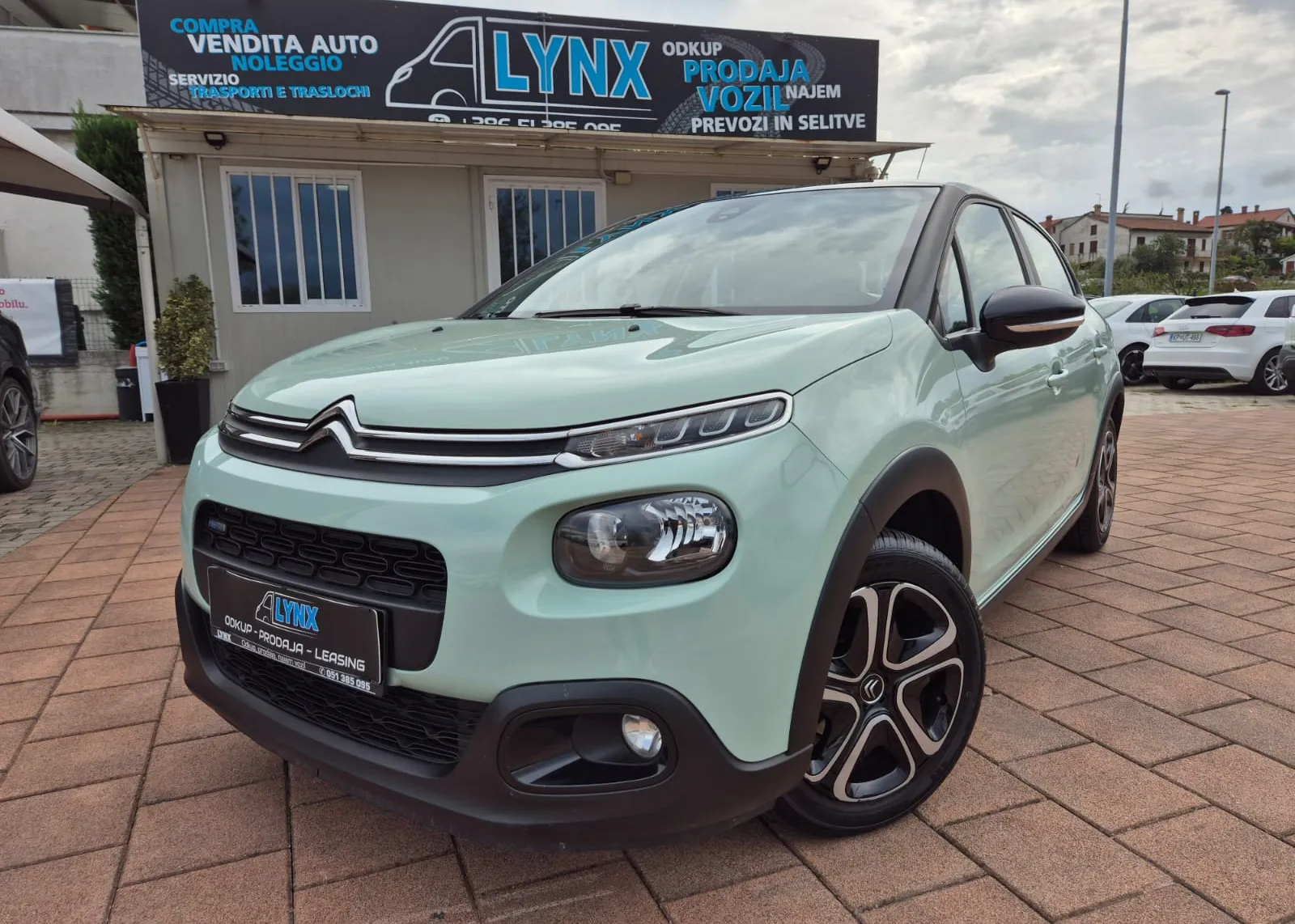 Zunanja slika - Citroën C3 - 1.2-HITRI KREDIT,LEAISNG BREZ POLOGA-JAMSTVO - 1