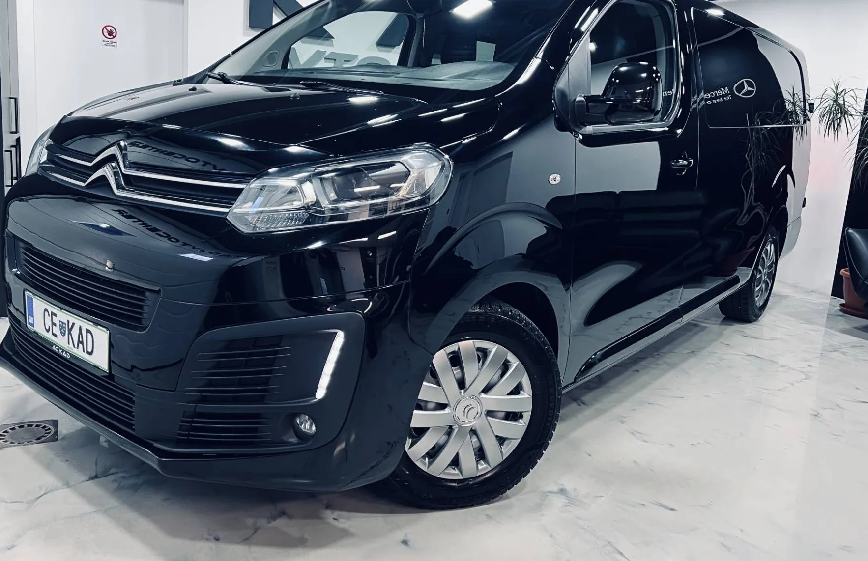Zunanja slika - Citroën Jumpy - 2.0hdi L3 5+1 - 1
