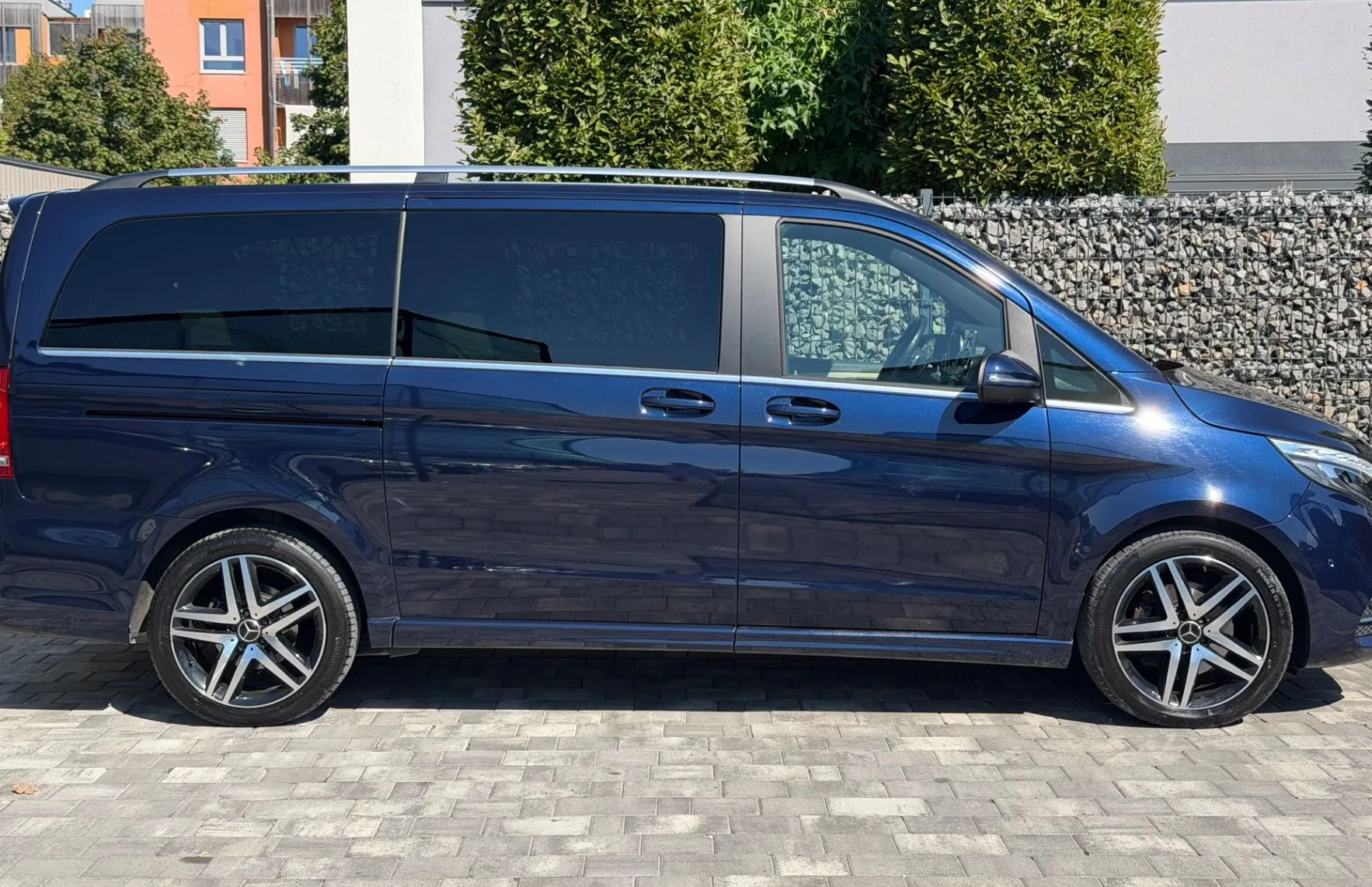 Zunanja slika - Mercedes-Benz V-Razred - V 250d 4MATIC|AMG Line|SLO|360°|KLJUKA|BURM.| - 8