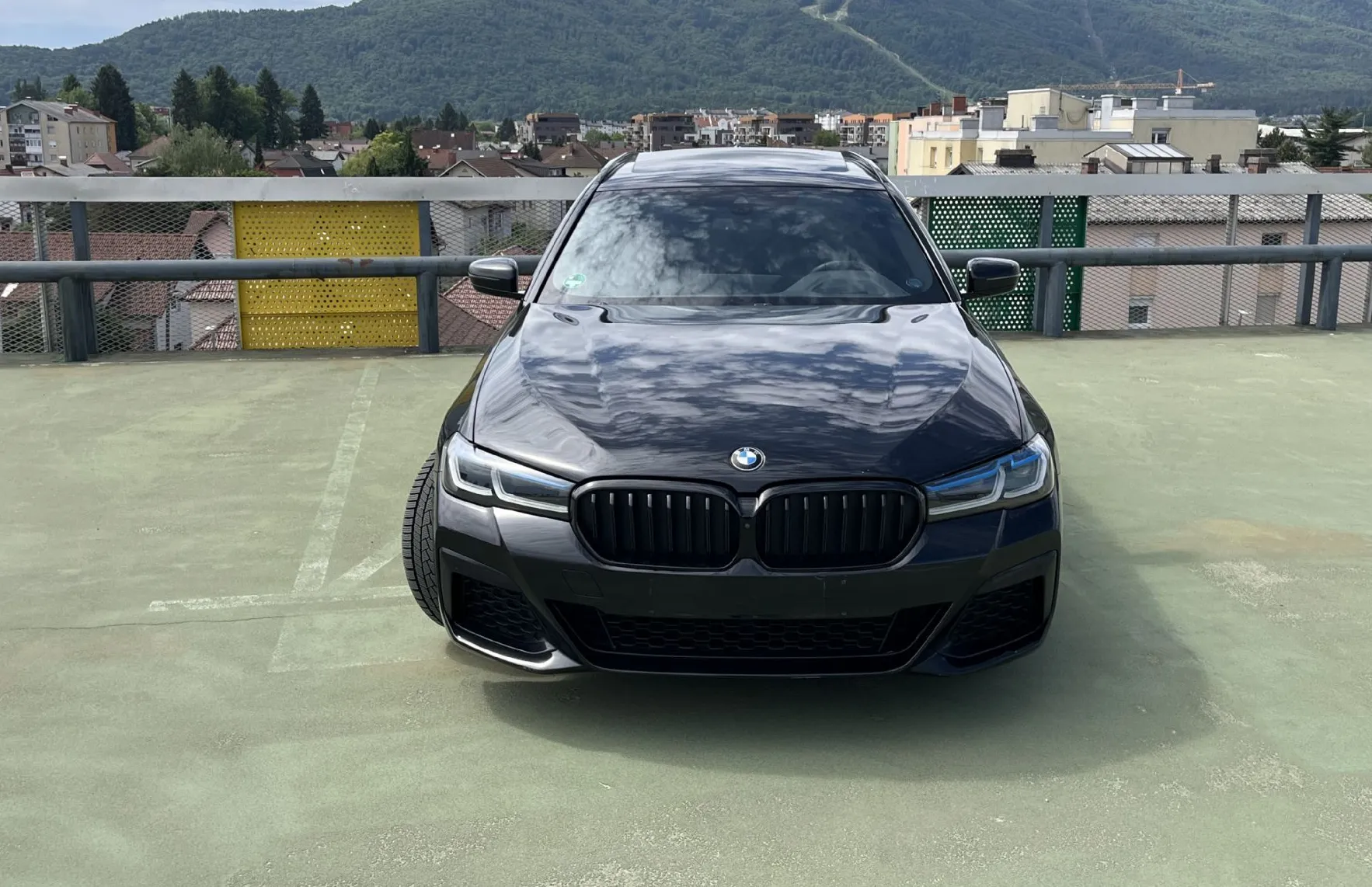 Zunanja slika - BMW Serija 5 - Touring: 540d xDrive Touring Avt. LASER. 360 KAM. PANORA - 2