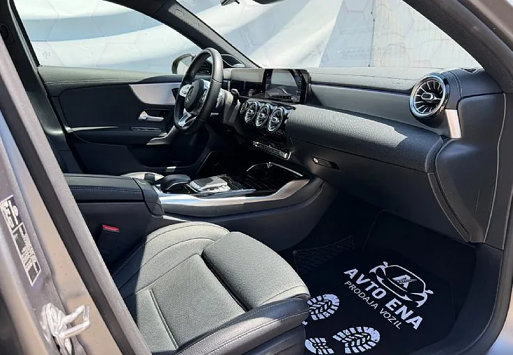 Zunanja slika - Mercedes-Benz A-Razred - A35 AMG 4MATIC-LED-HEADUP-MEMORY-360KAM-GRET+HLAJ. - 9