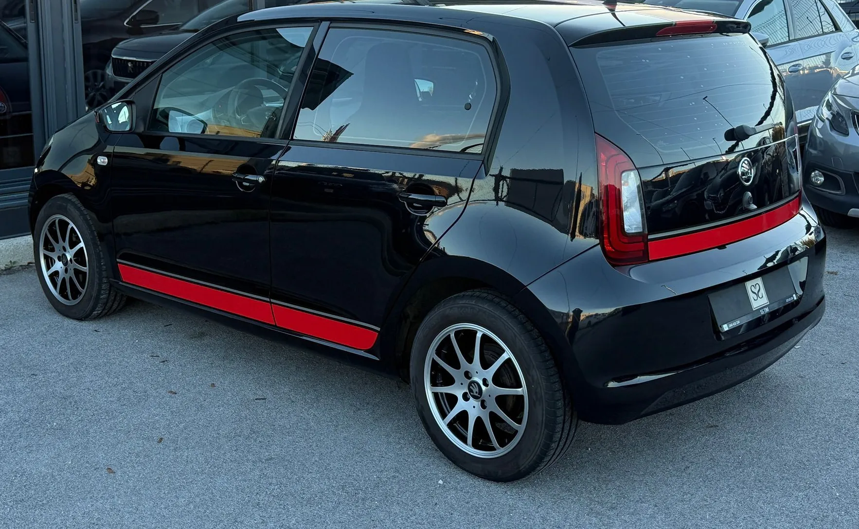 Zunanja slika - Škoda Citigo - 1.0i 5V Klima Alu platišča LED Sport BREZ POLOGA - 7