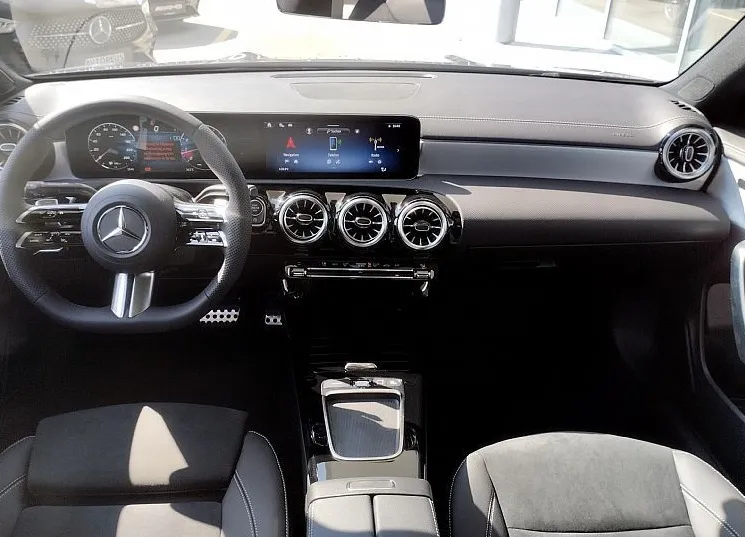 Zunanja slika - Mercedes-Benz CLA-Razred - CLA 200 AMG EDITION AKCIJSKA CENA - 7