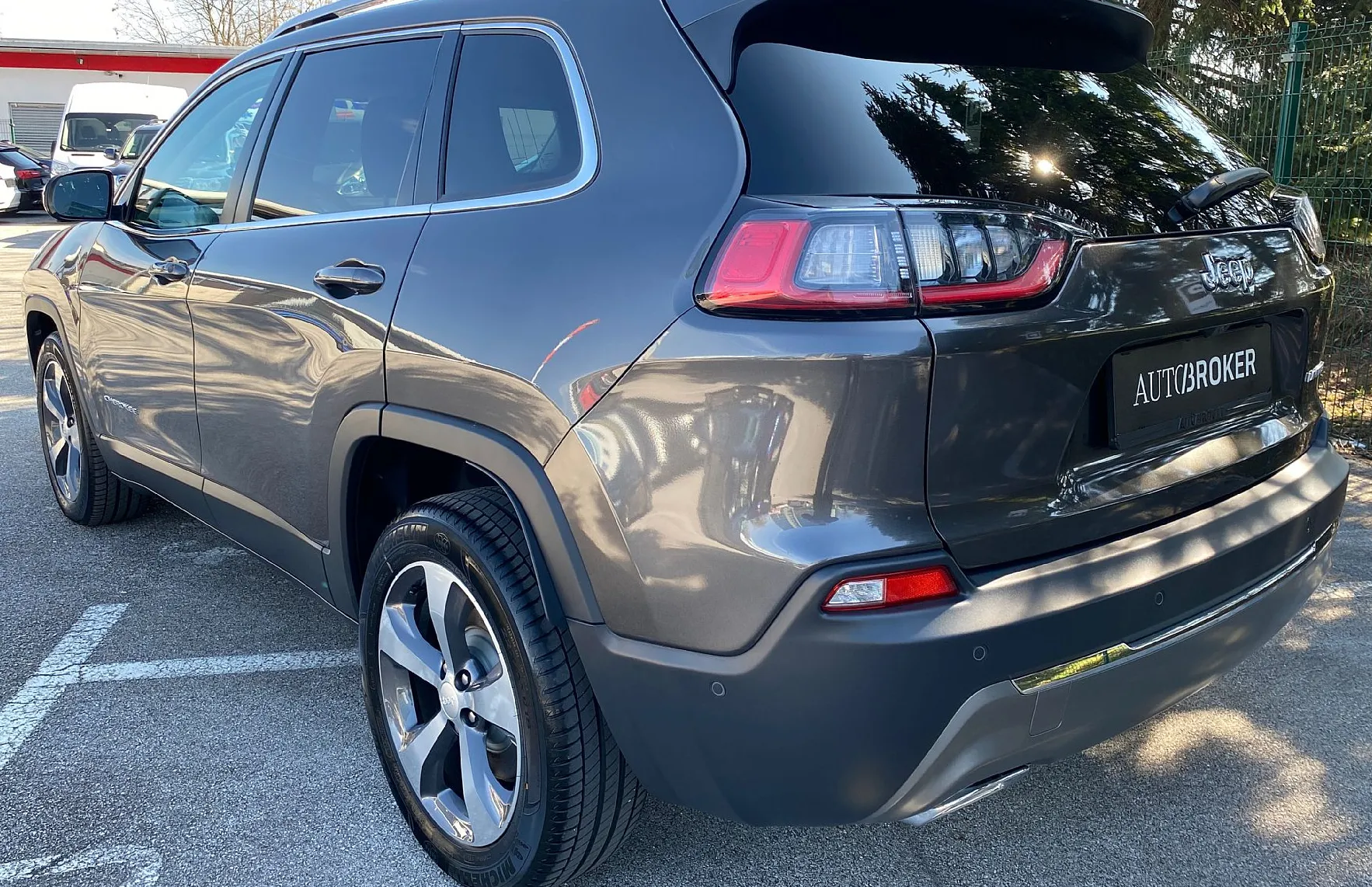Zunanja slika - Jeep Cherokee - 2.2 MJ Limited ACC VENTsedeži  NAVI PDC KAM AKCIJA - 4