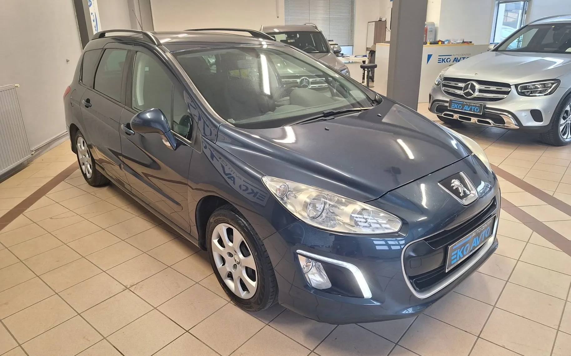 Zunanja slika - Peugeot 308 - 1.6 HDI LED-NAVI-TV-AUT. KLIMA-KREDIT BREZ POLOG - 2