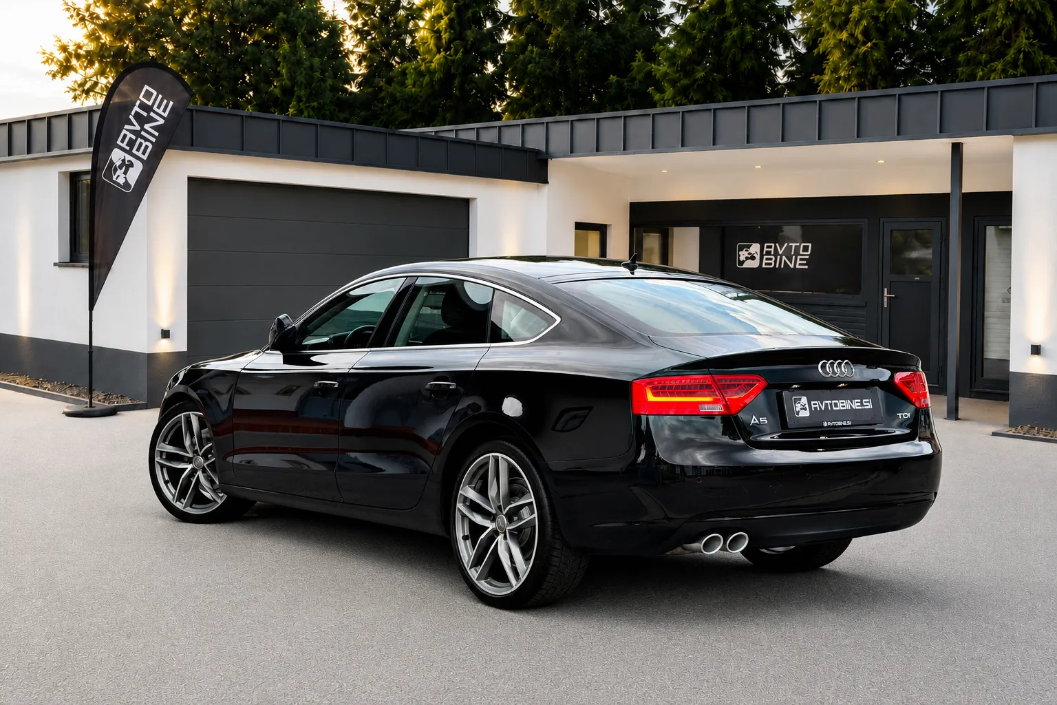 Notranja slika - Audi A5 Sportback - 2.0 TDI•S TRONIC•SPORTBACK•BI-XENON•NAVI•SPORT - 8