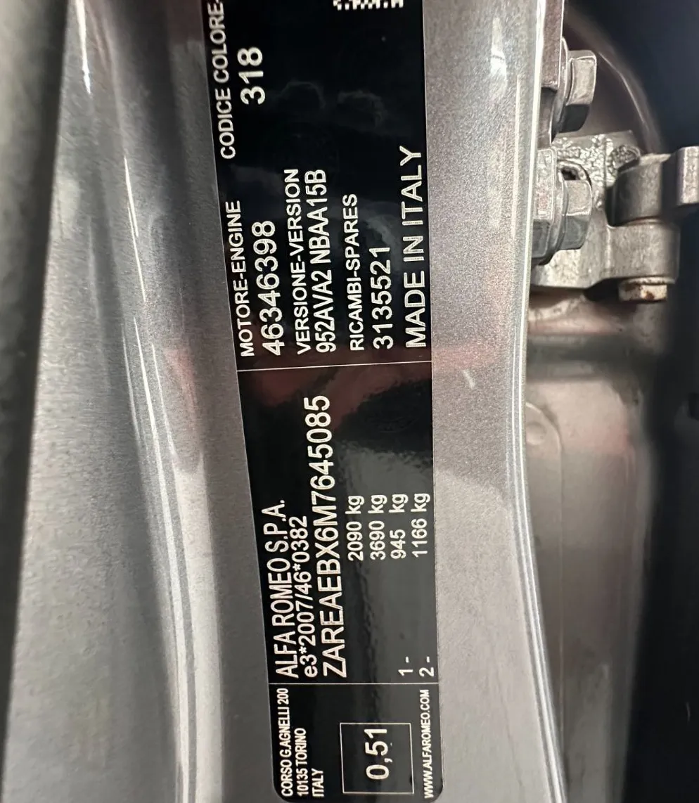 Zunanja slika - Alfa Romeo Giulia - 2.2 Multijet 190 Avt.NEMŠKA.KAMERA.USNJE.140 KW - 19