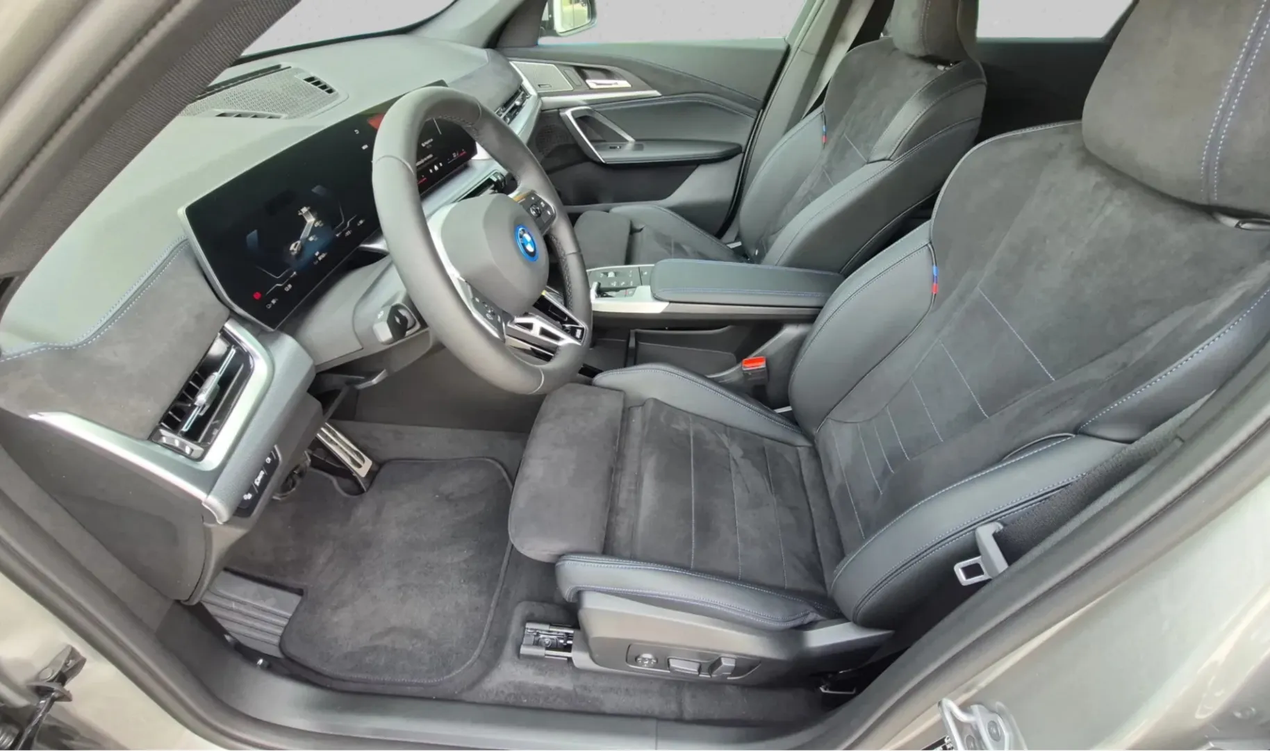 Zunanja slika - BMW Serija iX - xDrive30 NA VOLJO 1/2027 - 9