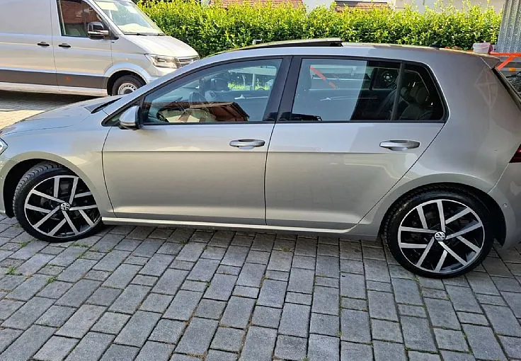 Zunanja slika - Volkswagen Golf - 2.0 TDI CARAT EXCLUSIVE DSG.FULLED.NAVIPRO.PANO... - 5