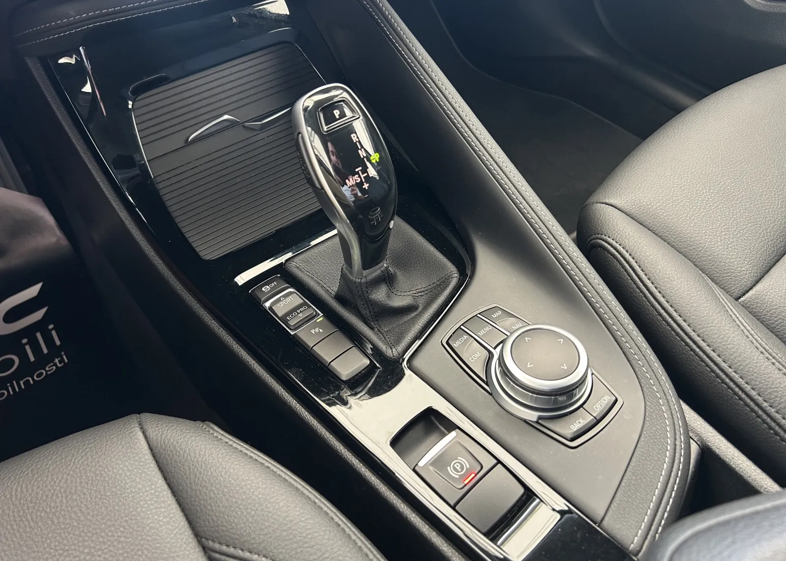 Zunanja slika - BMW X2 - 18I SDRIVE - 12