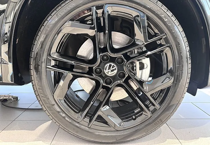Zunanja slika - Volkswagen Tiguan - R-Line 4JOY 1.5 eHybrid DSG - 12
