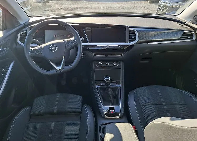 Zunanja slika - Opel Grandland - 1.2 TURBO 130KM GS - samo 7.208 prevoženih km - 7