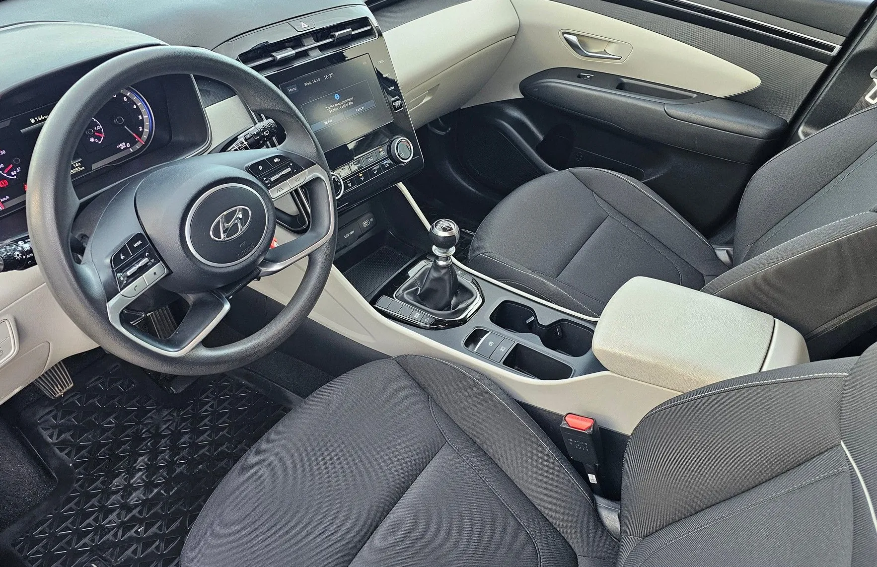 Zunanja slika - Hyundai Tucson - 1.6 T GDI - SLO-1.LAST-ODLIČEN-DARILO STREŠNI KOVČ - 2
