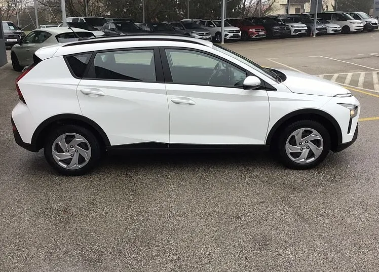 Zunanja slika - Hyundai Bayon - 1.2 MPI LIFE - samo 29.100 km - 6