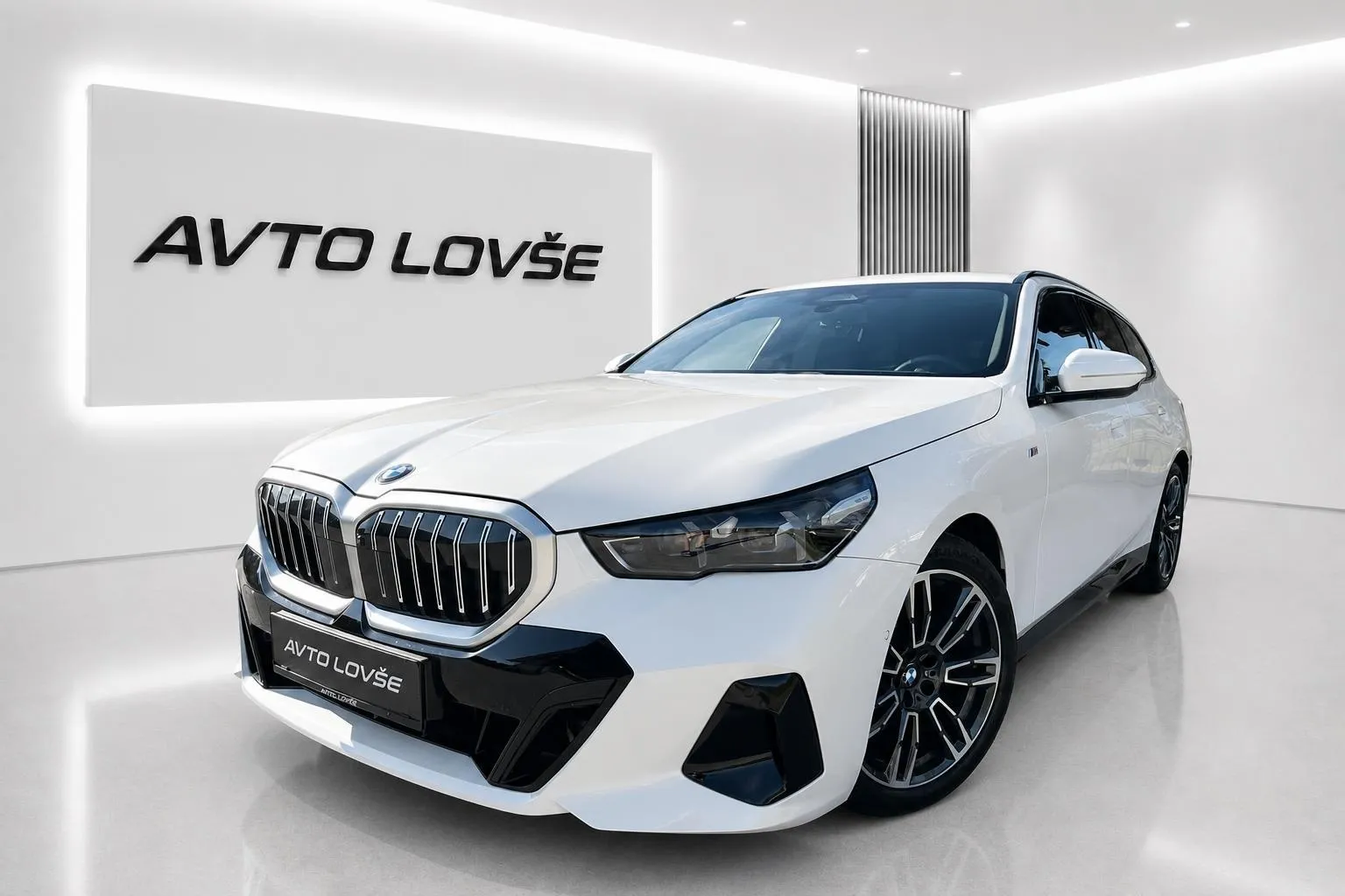 Zunanja slika - BMW serija 5 Touring: - 520d  Avt.-M SPORT-1 LASTNIK-37400 KM-KOT NOVA - 1