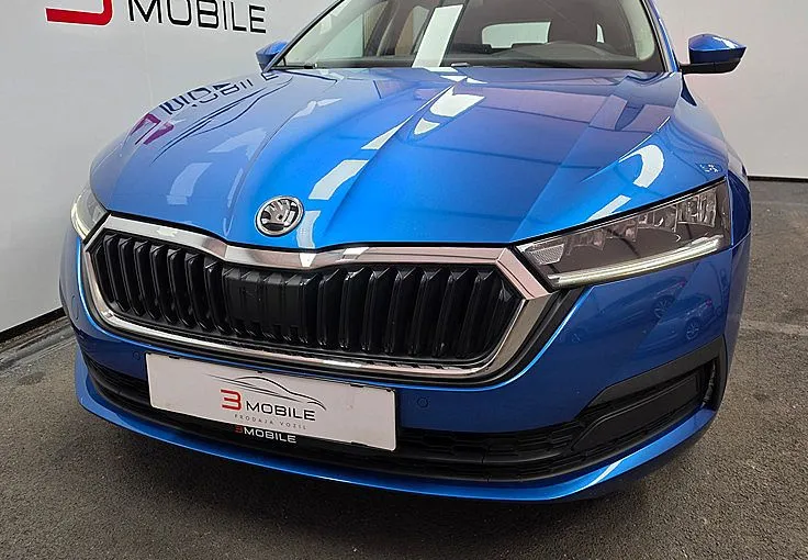 Zunanja slika - Škoda Octavia - Combi 2.0 TDI Ambition DSG ACC-LED-KAMERA-LANE- - 2