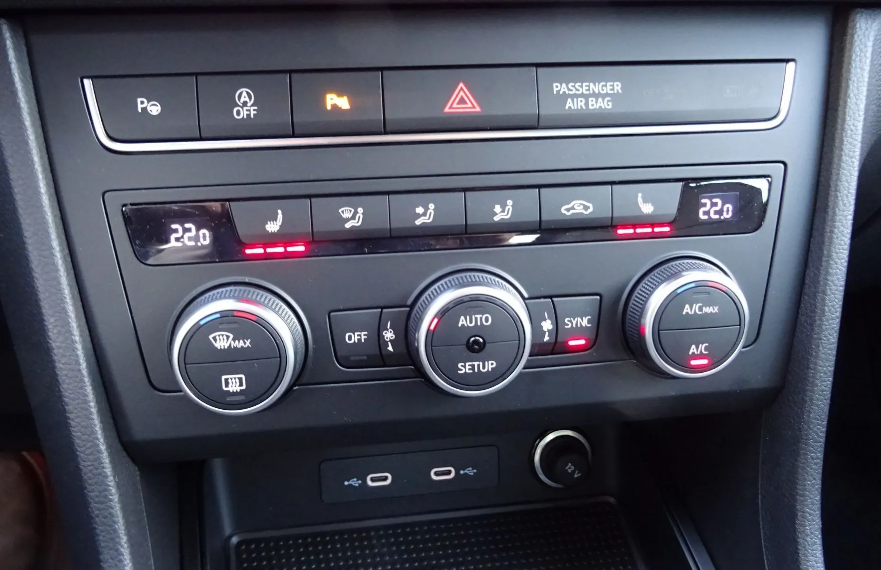 Zunanja slika - Seat Ateca - 1.5 TSI 150KM STYLE EDITION -VLEČNA KLJUKA -KAMERA - 13