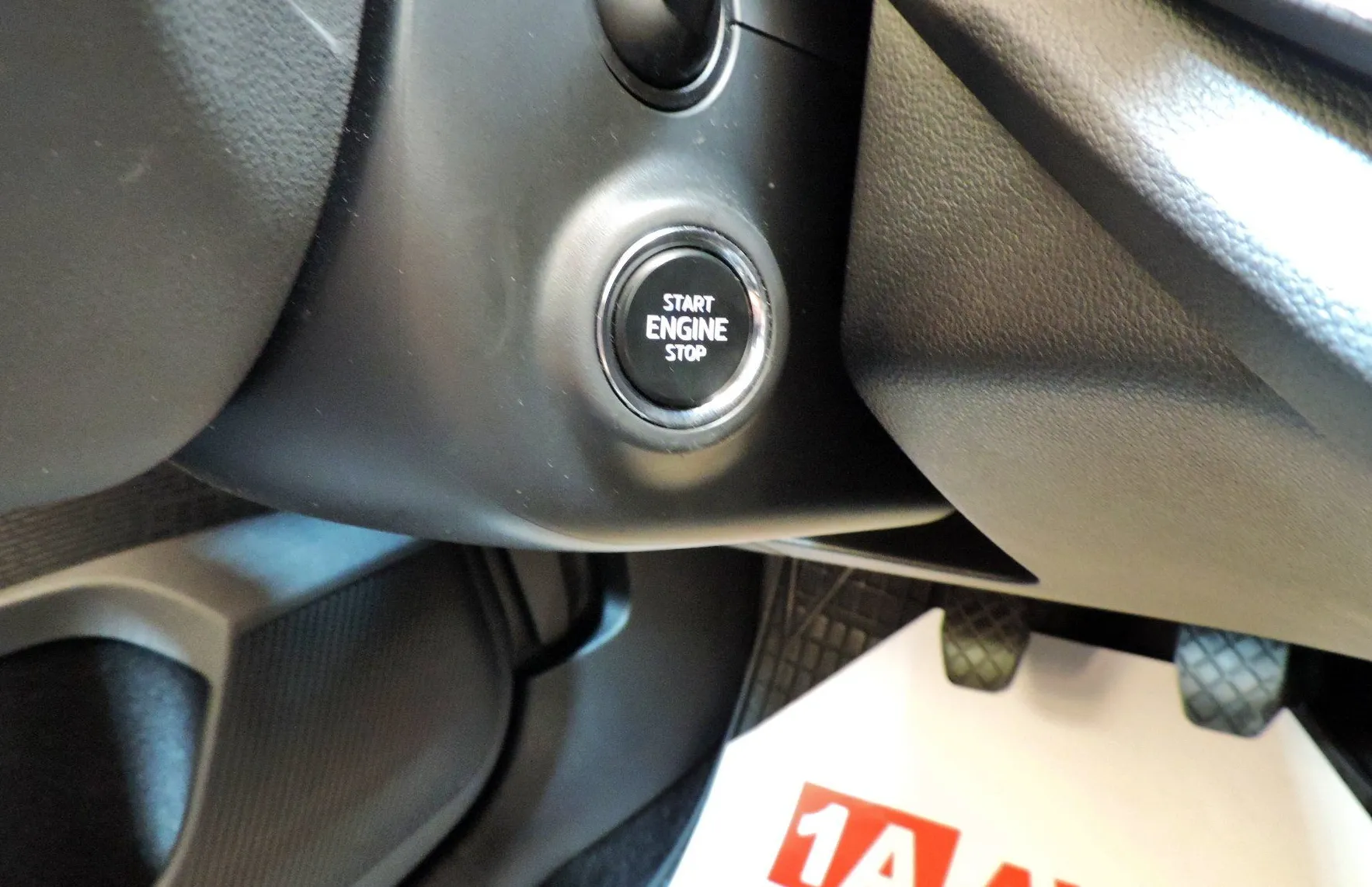 Zunanja slika - Škoda Octavia - Combi 2.0 TDI Ambition AVT. KLIMA-KAMERA-KOT NOVA - 16